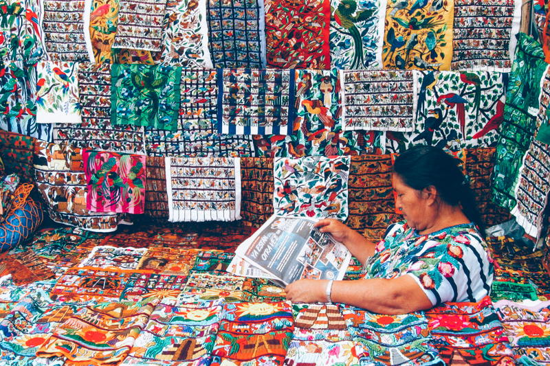 Artesanías en Chichicastenango (Guatemala).